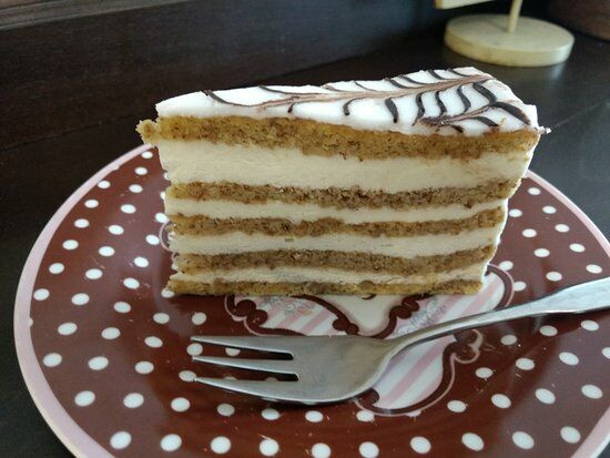 Bela Bacsi Cukraszdaja -- Cake Shop