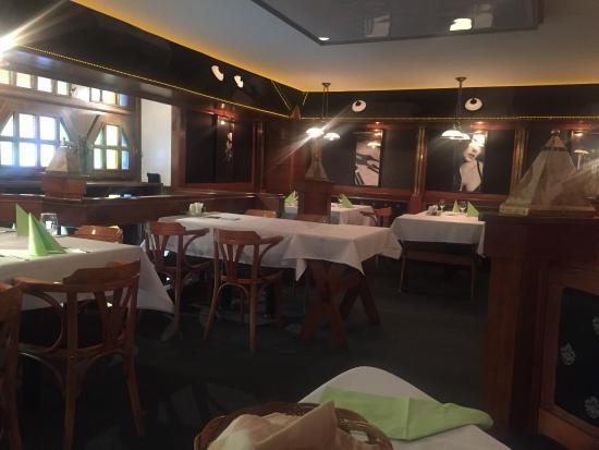 Meszarostiz Restaurant and Cafe