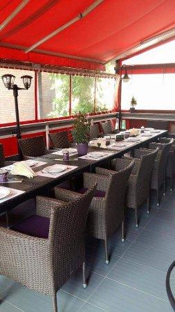 Gonczy Restaurant and Bar