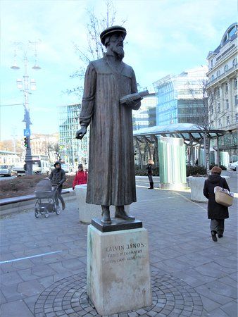 János Kálvin statue, Boedapest
