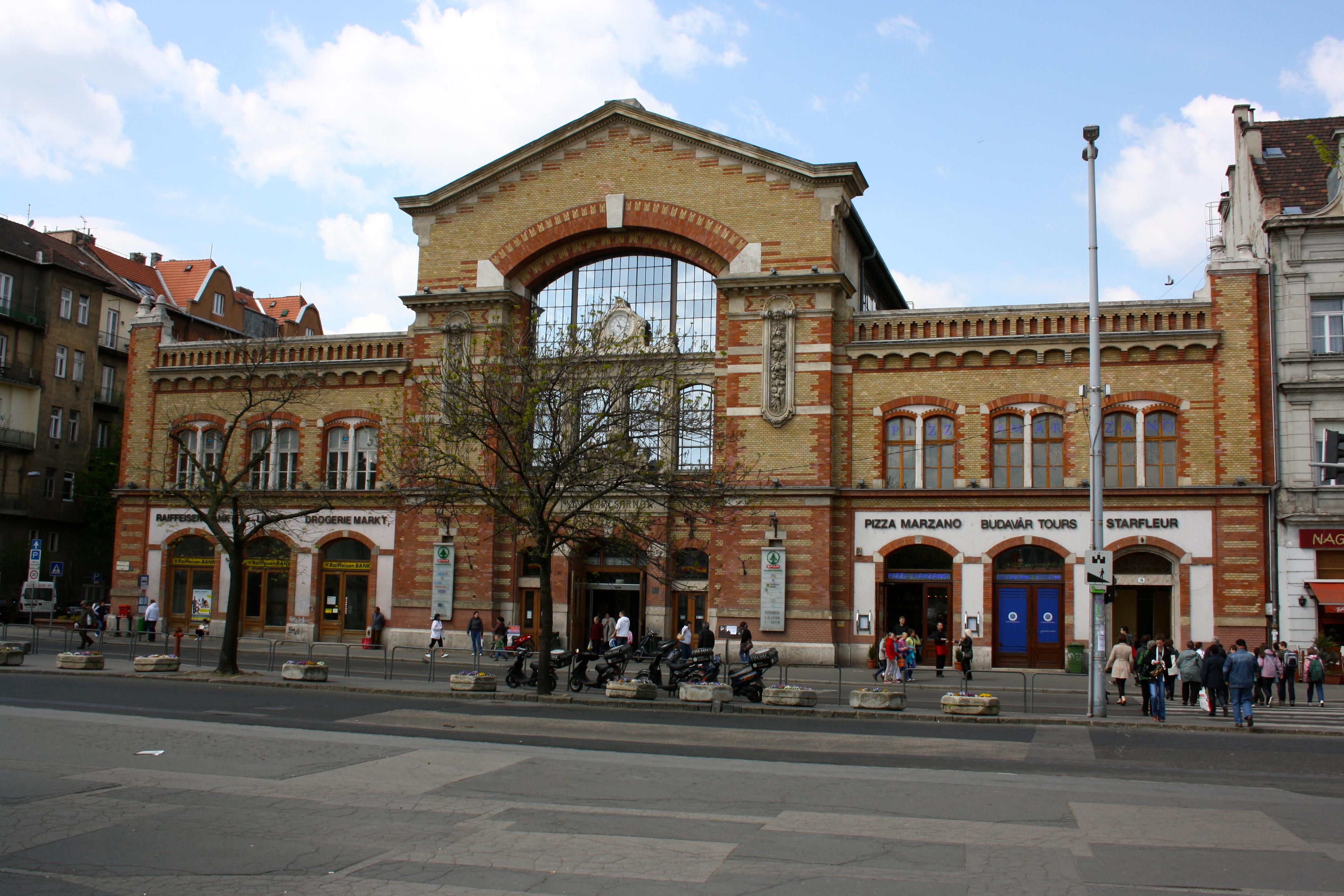 Batthyany ter market hall, Boedapest