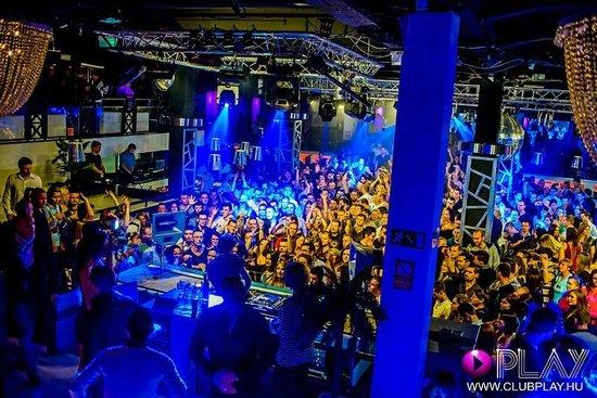 Club Play, Boedapest