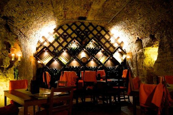 Faust Wine Cellar, Boedapest