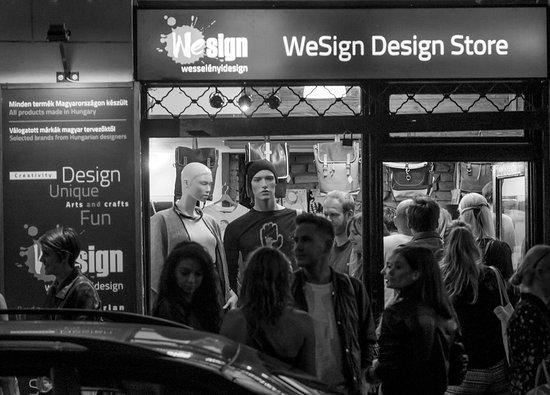 WeSign, Boedapest