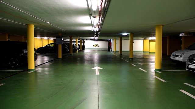Underground garage Budapest, Boedapest